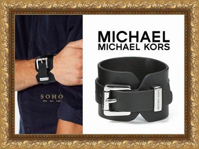 ������� ������� "Michael by Michael Kors"